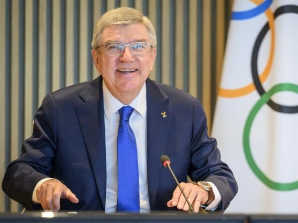 Разное. Томас Бах: наша цель — вернуть на соревнования российских спортсменов, которые не поддерживают военные действия
Разное. Томас Бах: наша цель — вернуть на соревнования российских спортсменов, которые не поддерживают военные действия