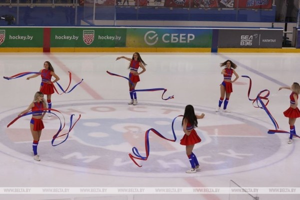 Хоккеисты "Шахтера" потерпели первое поражение в сезоне белорусской экстралиги Хоккеисты "Шахтера" потерпели первое поражение в сезоне белорусской экстралиги