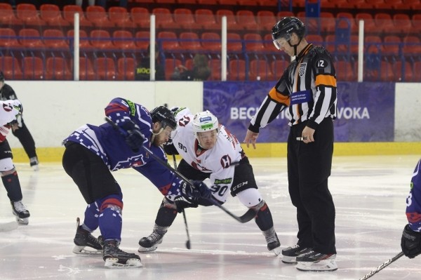 Хоккей.  Betera-Экстралига. "Неман" добыл гостевую победу над "Брестом", забросив семь шайб
 