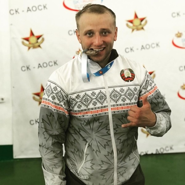 Как минимум полтора десятка человек из спорта продолжают сидеть в Беларуси за политику, и это если не считать фанатов. Вот о ком мы не забываем Как минимум полтора десятка человек из спорта продолжают сидеть в Беларуси за политику, и это если не считать фанатов. Вот о ком мы не забываем