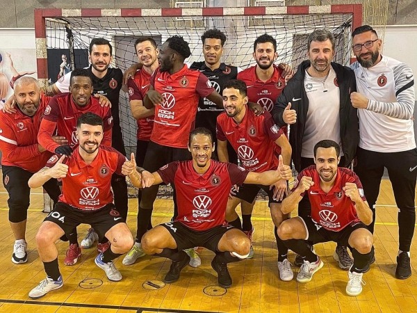 &laquo;Мы &ndash; не наглый народ, спокойный, добрый. И, к сожалению, очень терпеливый&raquo;. Игрок в мини-футбол &ndash; о том, каково быть беларусом во Франции (жалость и озабоченность)