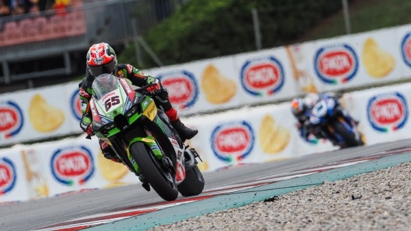 Баўціста сыходзіць у адрыў. Альвара дамінаваў на хатнім этапе WSBK у Барселоне і замацаваў лідарства ў чэмпіянаце