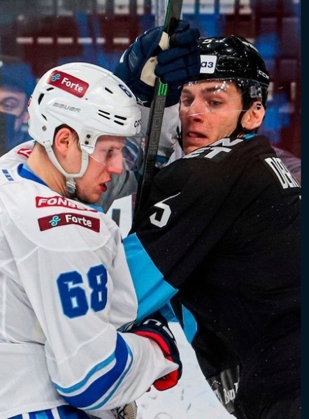 Хоккей. "Динамо" Минск — "Барыс": 13805 зрителей присутствуют на стартовом матче "зубров" в чемпионате КХЛ
Хоккей. "Динамо" Минск — "Барыс": 13805 зрителей присутствуют на стартовом матче "зубров" в чемпионате КХЛ