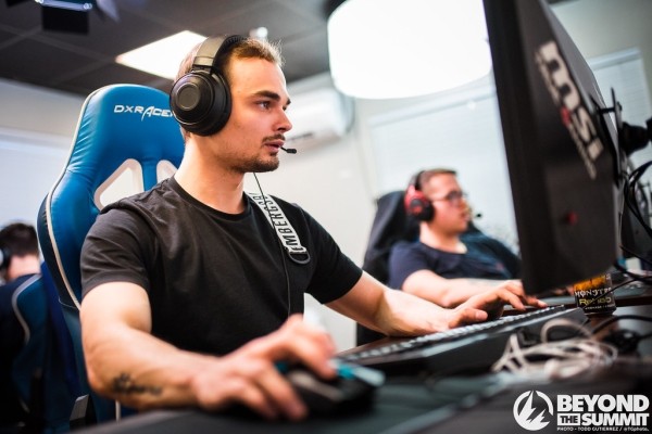 Разное. В Минске пройдет турнир по Valorant, The Sims 4 станет бесплатной и другие новости киберспорта за 14 сентября
Разное. В Минске пройдет турнир по Valorant, The Sims 4 станет бесплатной и другие новости киберспорта за 14 сентября