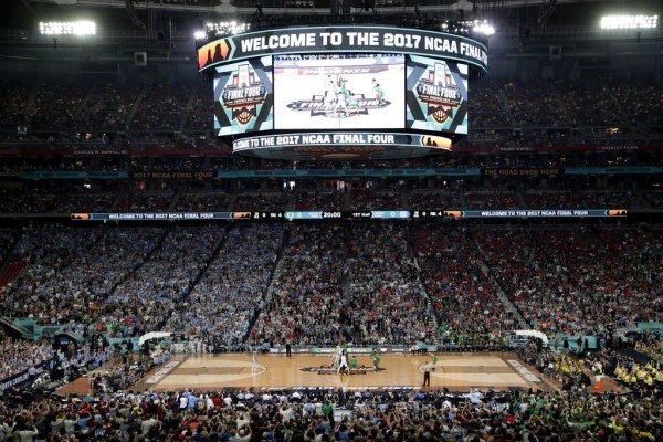 За Израиль на Евробаскете рубится минчанин – побеждал Беларусь, попадал в хайлайты Евролиги, а теперь выдал отличный матч против лучшего в мире