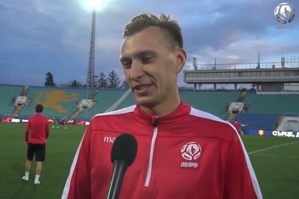 Футбол.  Владислав Климович вышел на 3-е место по продолжительности серии сыгранных официальных матчей в сборной Беларуси
 