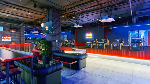 В центре Минска открылась самая большая киберспортивная арена в Беларуси от сети клубов CyberX В центре Минска открылась самая большая киберспортивная арена в Беларуси от сети клубов CyberX