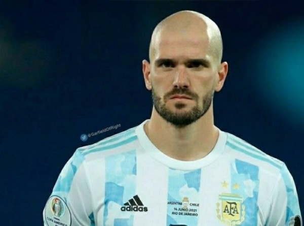 Де Пауль охраняет Месси в сборной. Заступается в матчах и возвеличивает в интервью