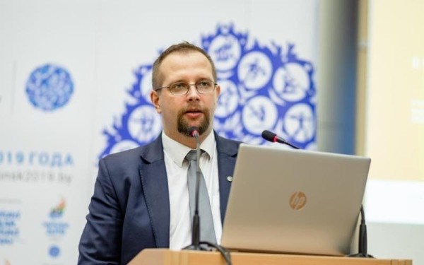 Спорт в Беларуси запрограммирован на деградацию (дело не только в чиновниках, но и в тренерах). Перестроить его будет очень сложно Спорт в Беларуси запрограммирован на деградацию (дело не только в чиновниках, но и в тренерах). Перестроить его будет очень сложно