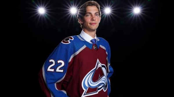 Хоккей. Иван Жигалов: цели на сезон? Работать еще больше, чтобы исполнить свою мечту — играть в НХЛ
Хоккей. Иван Жигалов: цели на сезон? Работать еще больше, чтобы исполнить свою мечту — играть в НХЛ