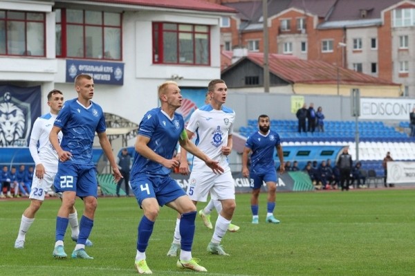 Футбол. "Витебск" уступил "Днепру", потерпев первое поражение после возвращения Ясинского
Футбол. "Витебск" уступил "Днепру", потерпев первое поражение после возвращения Ясинского