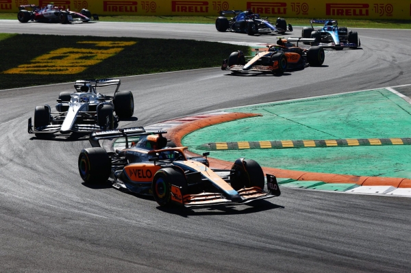 Дэбют Ніка дэ Фрыса і спрэчкі пра аўтамабіль бяспекі на Гран Пры Італіі. А, ну і перамога Макса Ферстапена Дэбют Ніка дэ Фрыса і спрэчкі пра аўтамабіль бяспекі на Гран Пры Італіі. А, ну і перамога Макса Ферстапена