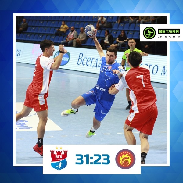 Гандбол.  Betera-суперлига Беларуси. "Мешков Брест" начал сезон с победы над "Аистом Китая", проводившим первый официальный матч в своей истории
 