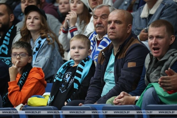 Хоккеисты минского "Динамо" обыграли "Барыс" на старте сезона КХЛ 