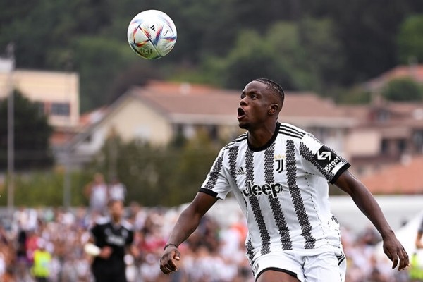 Главные сделки в дедлайн: Обамеянг вернулся в Лондон, у «Ман Сити» новый ЦЗ, «Милан» наконец очнулся Главные сделки в дедлайн: Обамеянг вернулся в Лондон, у «Ман Сити» новый ЦЗ, «Милан» наконец очнулся