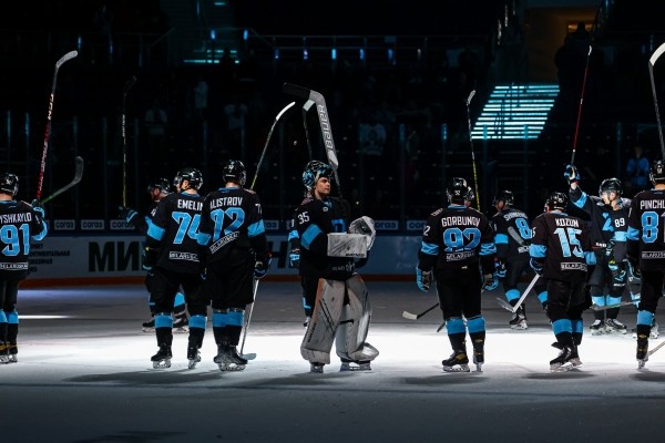 Хоккей.  КХЛ. Минское "Динамо" пропустило пять шайб от "Северстали" в Череповце
 