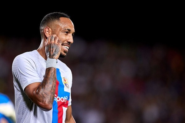 Главные сделки в дедлайн: Обамеянг вернулся в Лондон, у «Ман Сити» новый ЦЗ, «Милан» наконец очнулся Главные сделки в дедлайн: Обамеянг вернулся в Лондон, у «Ман Сити» новый ЦЗ, «Милан» наконец очнулся