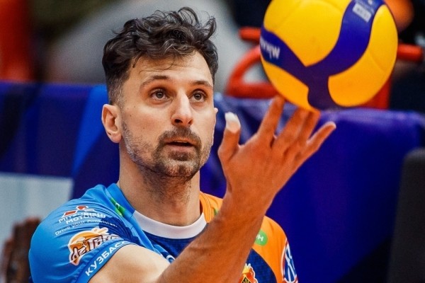 Разное. Волейбол. Экс-белорус Александр Бутько попался на допинге. Связующий выиграл ОИ-2012 в составе сборной России
Разное. Волейбол. Экс-белорус Александр Бутько попался на допинге. Связующий выиграл ОИ-2012 в составе сборной России