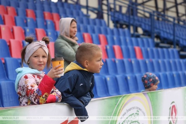 ФОТОФАКТ: Финальный этап соревнований юных футболистов "Кожаный мяч" стартовал в Минске