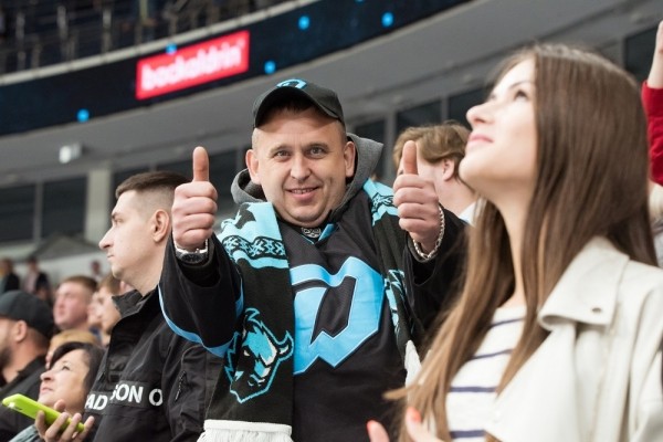 Хоккей.  КХЛ. Минское "Динамо" нанесло поражение "Нефтехимику", добыв третью победу в четырех матчах на старте сезона
&nbsp;