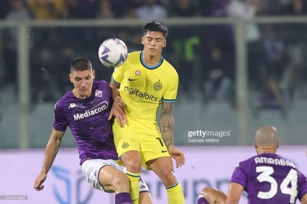 Футбол. Чемпионат Италии. Взятие ворот Мхитаряна принесло "Интеру" гостевую победу над "Фиорентиной" в матче с семью голами
Футбол. Чемпионат Италии. Взятие ворот Мхитаряна принесло "Интеру" гостевую победу над "Фиорентиной" в матче с семью голами