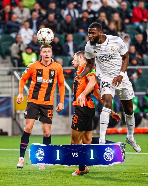 Футбол.  Лига чемпионов. Донецкий "Шахтер" отобрал очки у "Реала"
 