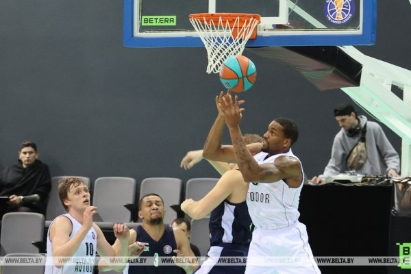 Баскетболисты "Минска" проиграли "Автодору" в Единой лиге ВТБ Баскетболисты "Минска" проиграли "Автодору" в Единой лиге ВТБ