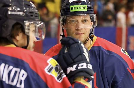 Хоккей.  Сергей Костицын заработал одноматчевую дисквалификацию
 