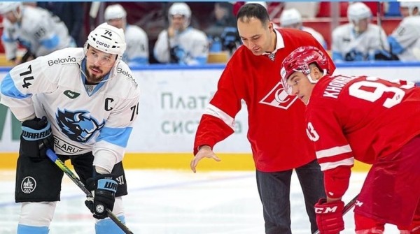 Хоккеисты минского "Динамо" проиграли "Спартаку" в матче чемпионата КХЛ