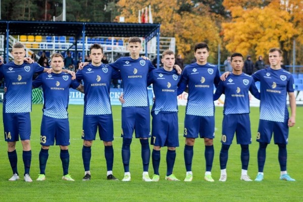 Футбол.  Директор "Энергетика"-БГУ Захарченя: наши ребята не просто учатся, а не имеют задолженностей по учебе или нареканий
 