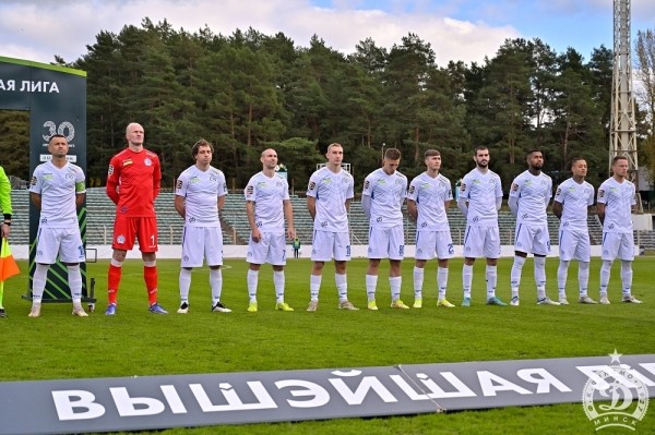 Футбол.  Минское "Динамо" разгромило "Слуцк", забив пять безответных мячей. У Бакича дубль
 