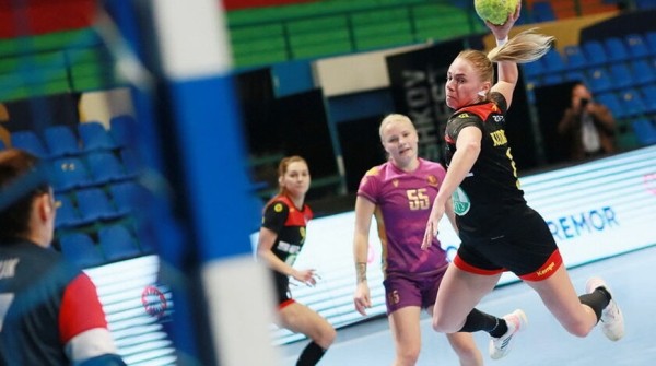 Гандболистки "Гомеля" и "БНТУ-БелАЗа" одержали пятые победы в чемпионате Беларуси Гандболистки "Гомеля" и "БНТУ-БелАЗа" одержали пятые победы в чемпионате Беларуси