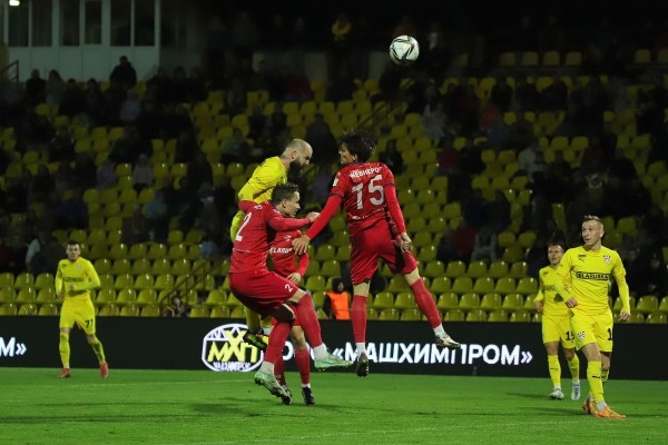 Футбол.  БАТЭ и минское "Динамо" теряют очки, "Шахтер" поднимается на второе место — полная картина 24-го тура высшей лиги
  