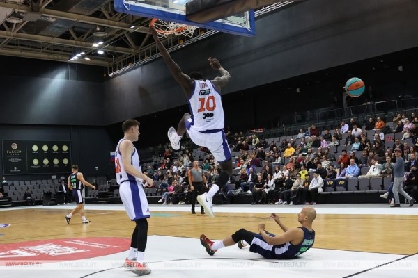 БК "Минск" проиграл "Парме Пари" в Единой лиге ВТБ