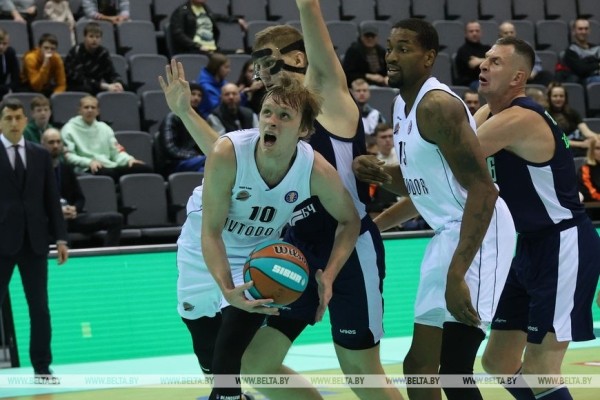 Баскетболисты "Минска" проиграли "Автодору" в Единой лиге ВТБ Баскетболисты "Минска" проиграли "Автодору" в Единой лиге ВТБ