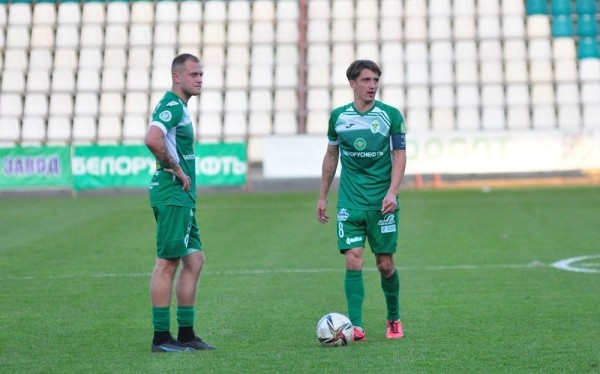 Футбол. Павел Седько отдал голевой пас рабоной в матче с "Ислочью"
Футбол. Павел Седько отдал голевой пас рабоной в матче с "Ислочью"