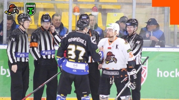 Лидер белорусской хоккейной экстралиги "Шахтер" потерпел поражение от "Химика"