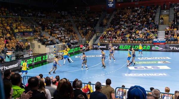 Артем Королек помог гандболистам "Кельце" победить в Лиге чемпионов "Целе"