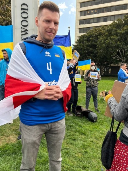 «Утром был скаутом клуба НБА, а вечером носил тарелки». Тренер топовых баскетболистов – о том, как пробился в США и почему гордится тем, что беларус