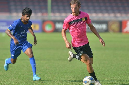 Живет нелегалом, ждет 3 зарплаты, зол на агента и благодарен всем, кто хочет помочь. Как футболист из Беларуси застрял на Мальдивах Живет нелегалом, ждет 3 зарплаты, зол на агента и благодарен всем, кто хочет помочь. Как футболист из Беларуси застрял на Мальдивах