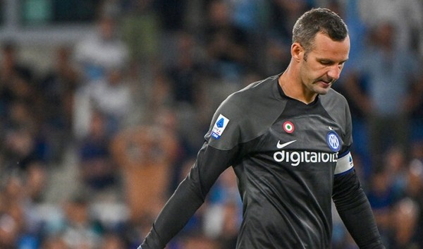 «Интер» проиграл 5 матчей из 10 и идет 9-м в Серии А. Возможно, дело в перестройке, но главный виновник – Ханданович