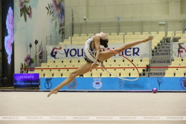 Василек, сакура, белый лотос, гортензия: в Минске стартовал международный турнир по художественной гимнастике