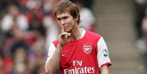 Футбол.  Александр Глеб: в этом сезоне "Арсенал" и "Манчестер Сити" будут бороться за чемпионство в Англии
 