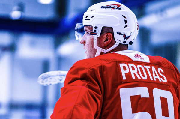 Хоккей.  НХЛ. Алексей Протас забросил за "Вашингтон" в предсезонном матче с "Коламбусом"
 