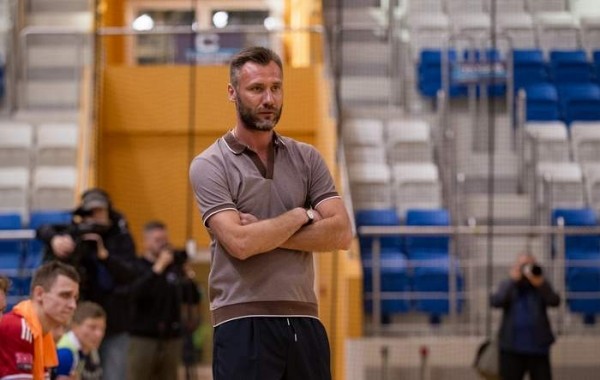 Разное.  Мини-футбол. Александр Черник: сказалась физическая мощь португальцев
 