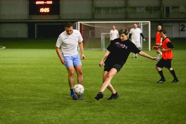 Беларусы па ўсім свете ўдарна правялі Дзень спартыўнай салідарнасці: падтрымалі Хамутоўскага, збіралі грошы палітвязням, Сныціна гуляла ў футбол Беларусы па ўсім свете ўдарна правялі Дзень спартыўнай салідарнасці: падтрымалі Хамутоўскага, збіралі грошы палітвязням, Сныціна гуляла ў футбол