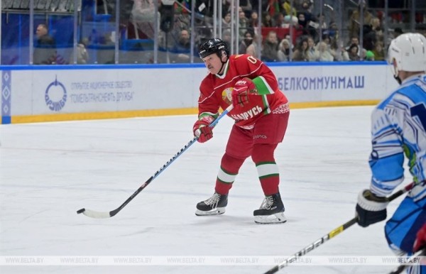 Хоккейная команда Президента Беларуси победила на старте республиканского турнира