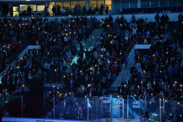 Хоккей.  Выиграй одну из пяти пар билетов на матч минского "Динамо" против "Сочи"
 