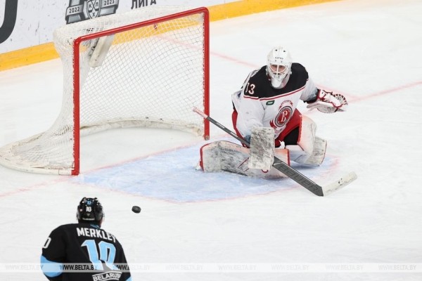 Хоккеисты минского "Динамо" проиграли Витязю в КХЛ