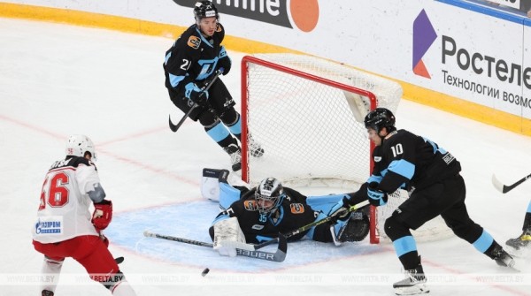 Хоккеисты минского "Динамо" проиграли Витязю в КХЛ